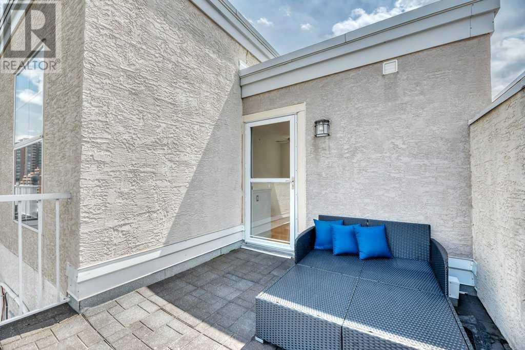 Single Family House Multi-level for Sale in    Avenue SW Sunalta Calgary 