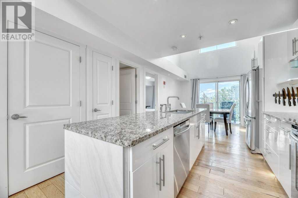 Single Family House Multi-level for Sale in    Avenue SW Sunalta Calgary 