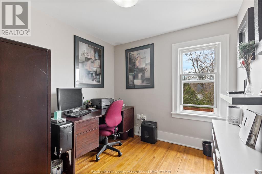 Photo 19 of 860 Ford Boulevard, Windsor ON