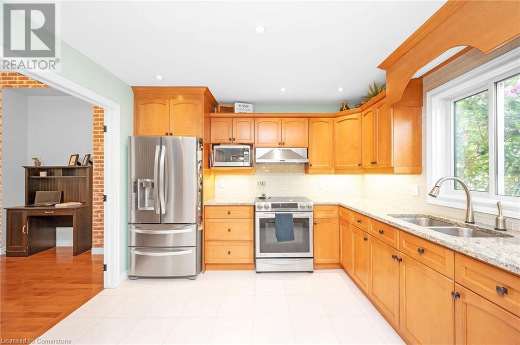 Photo 45 of 5 Dunrobin Drive, Caledonia ON