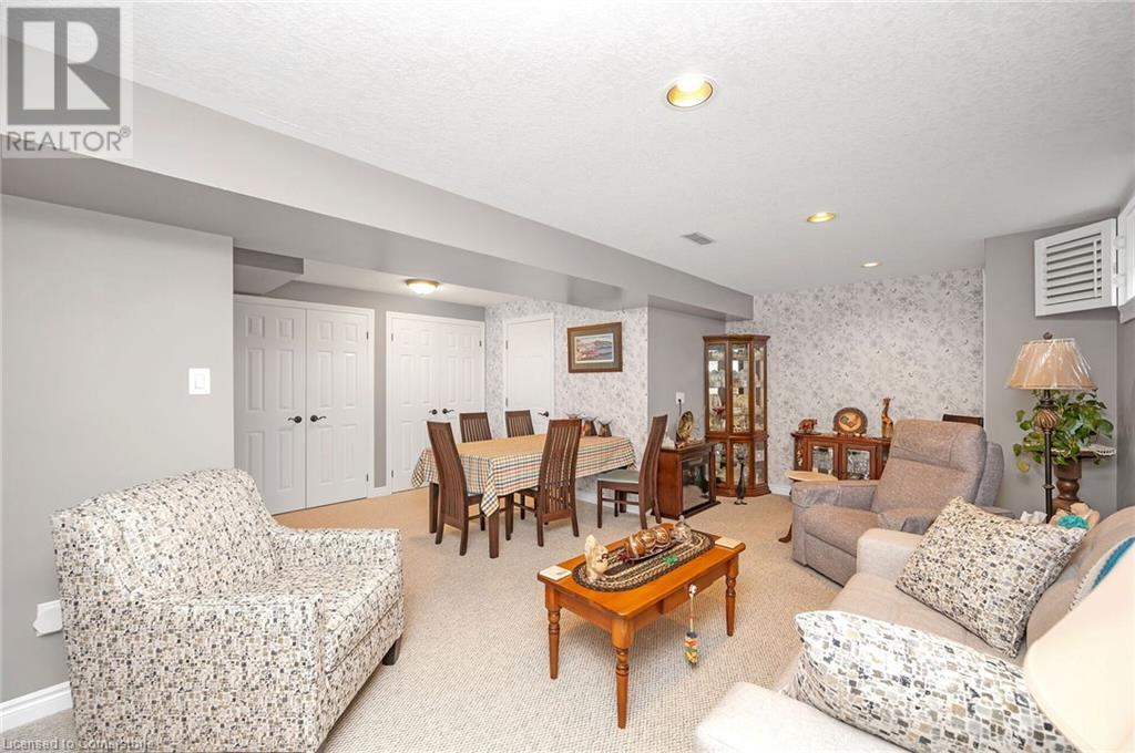 Photo 8 of 5 Dunrobin Drive, Caledonia ON