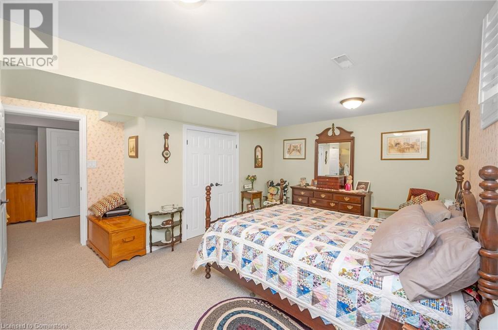 Photo 37 of 5 Dunrobin Drive, Caledonia ON
