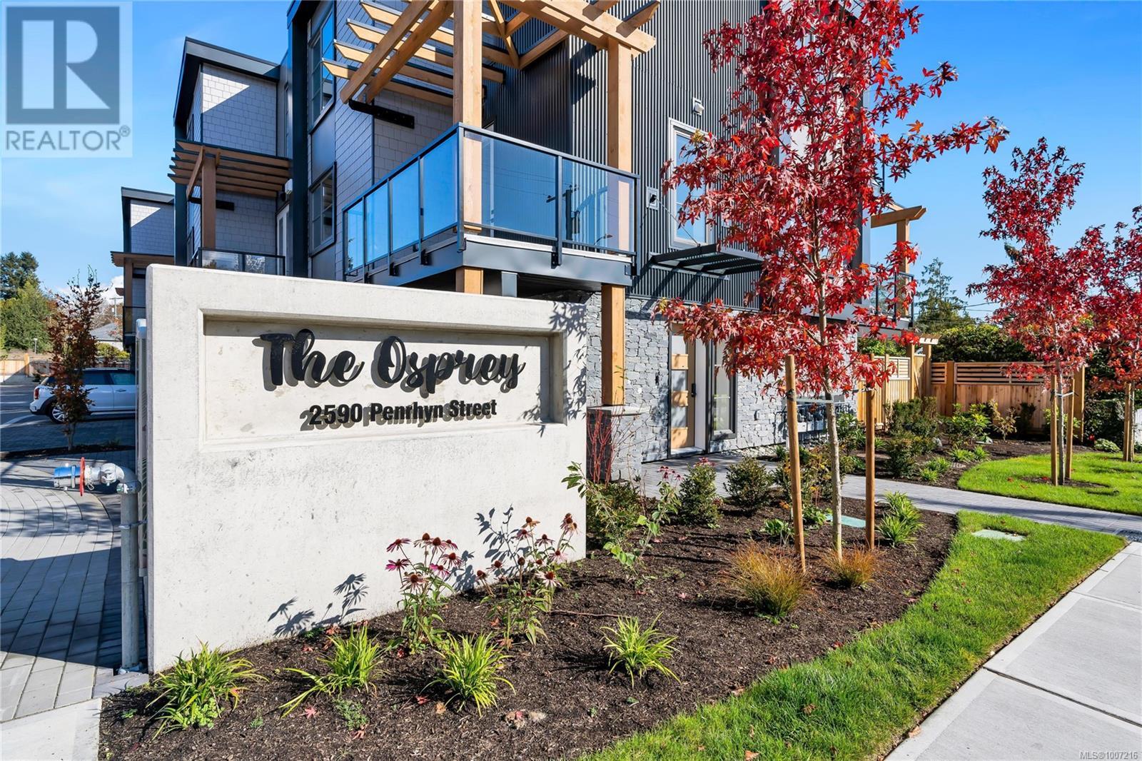 13 2590 Penrhyn Street, Saanich