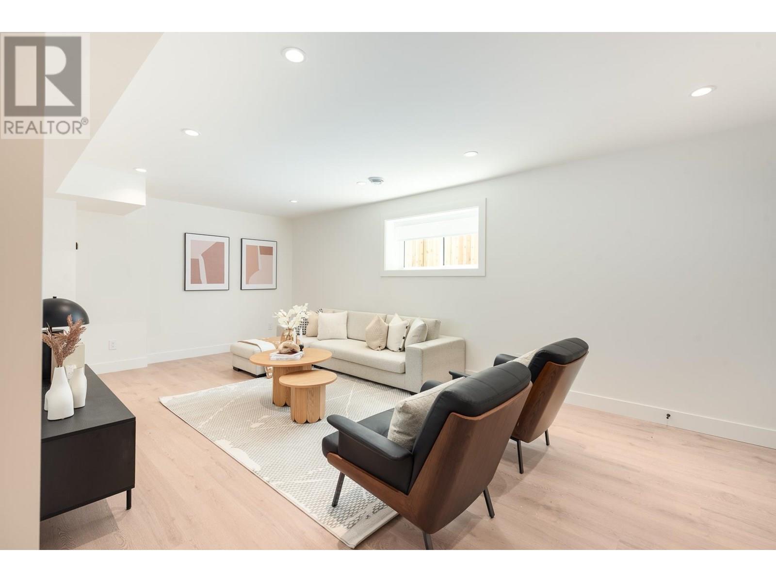 Photo 9 of 615 Nicola Avenue, Coquitlam BC