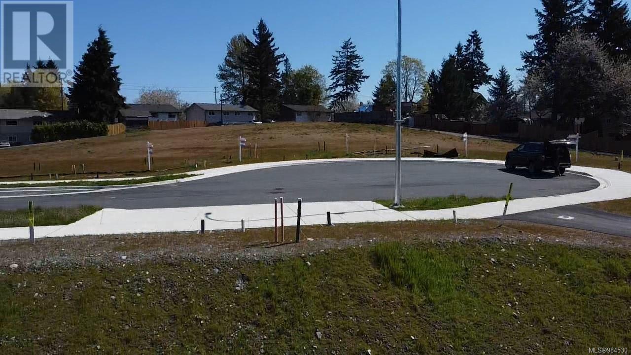 Photo 9 of 27 Leam Rd, Nanaimo BC