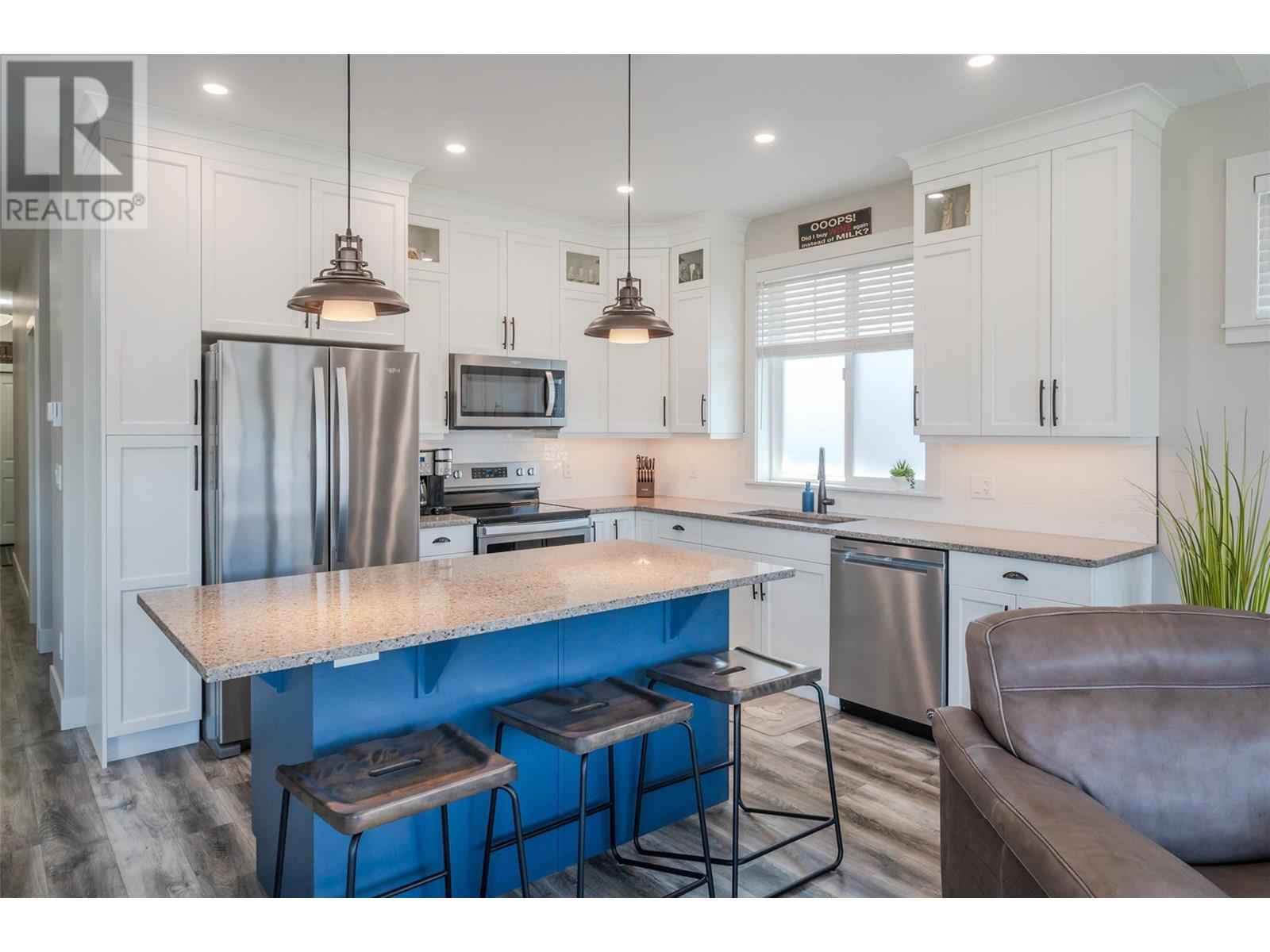 254 2450 Radio Tower Road, Oliver