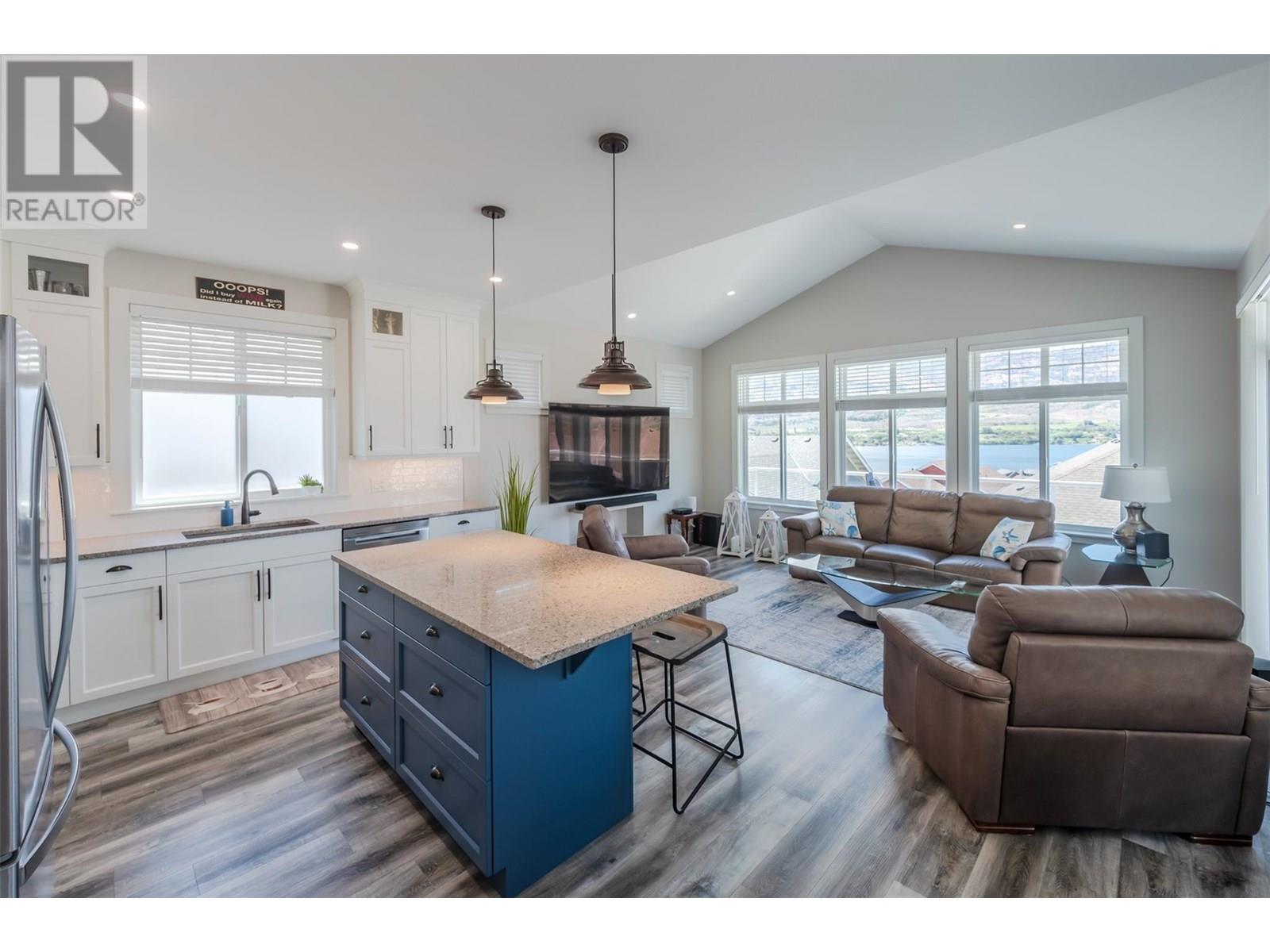 254 2450 Radio Tower Road, Oliver