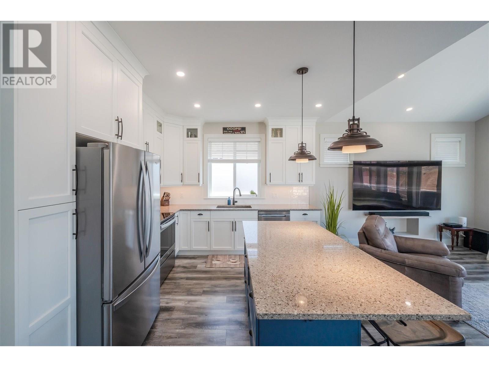 254 2450 Radio Tower Road, Oliver
