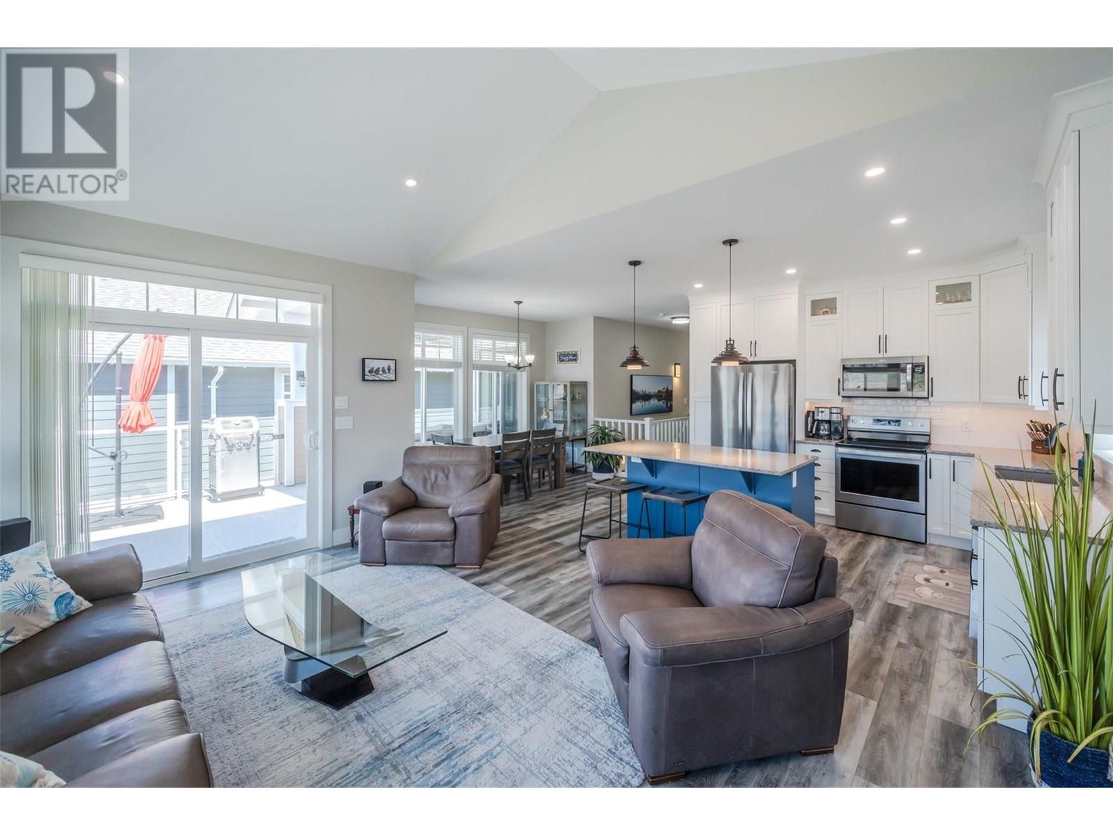 254 2450 Radio Tower Road, Oliver