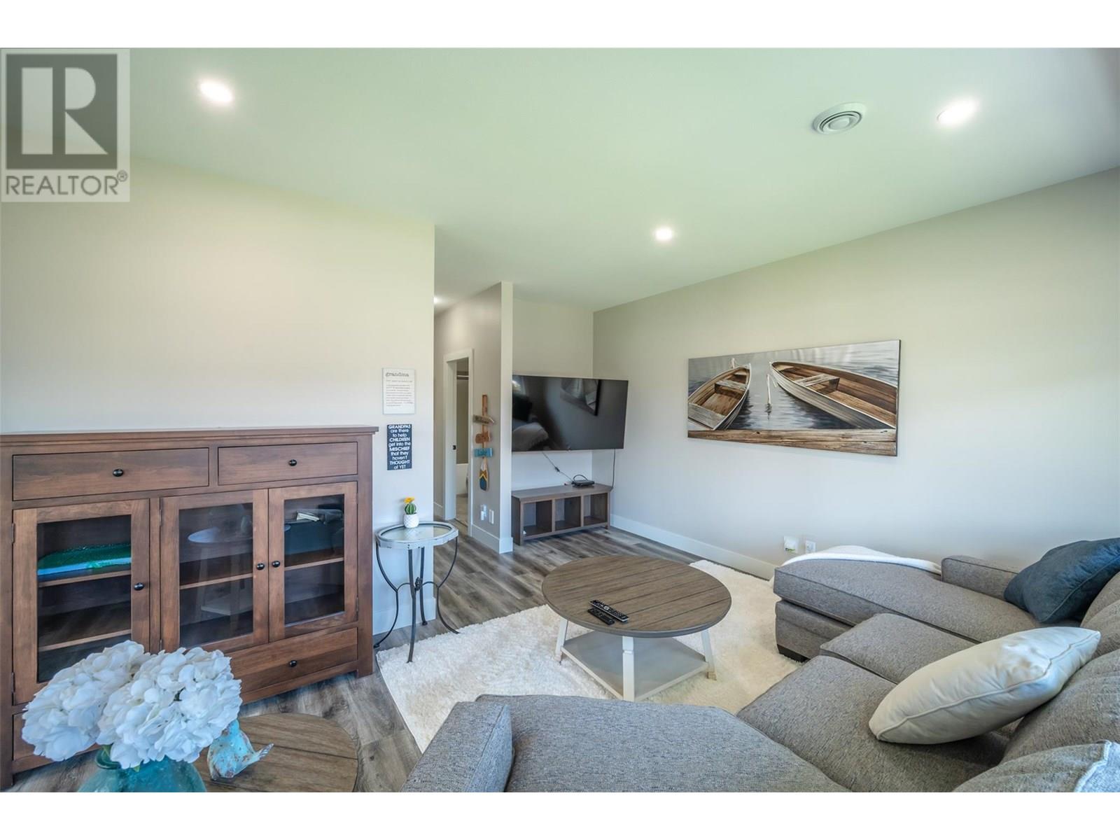 254 2450 Radio Tower Road, Oliver