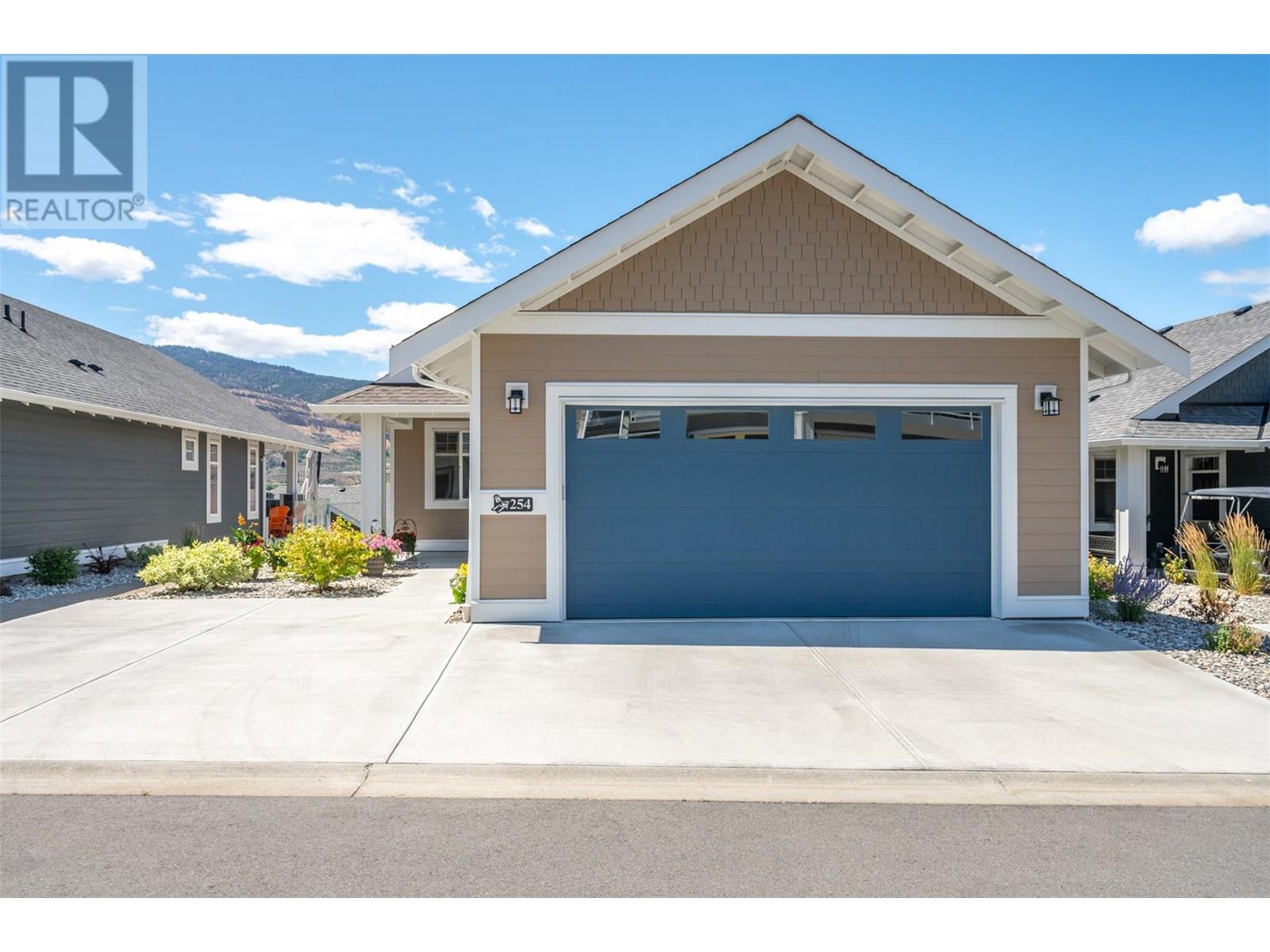254 2450 Radio Tower Road, Oliver
