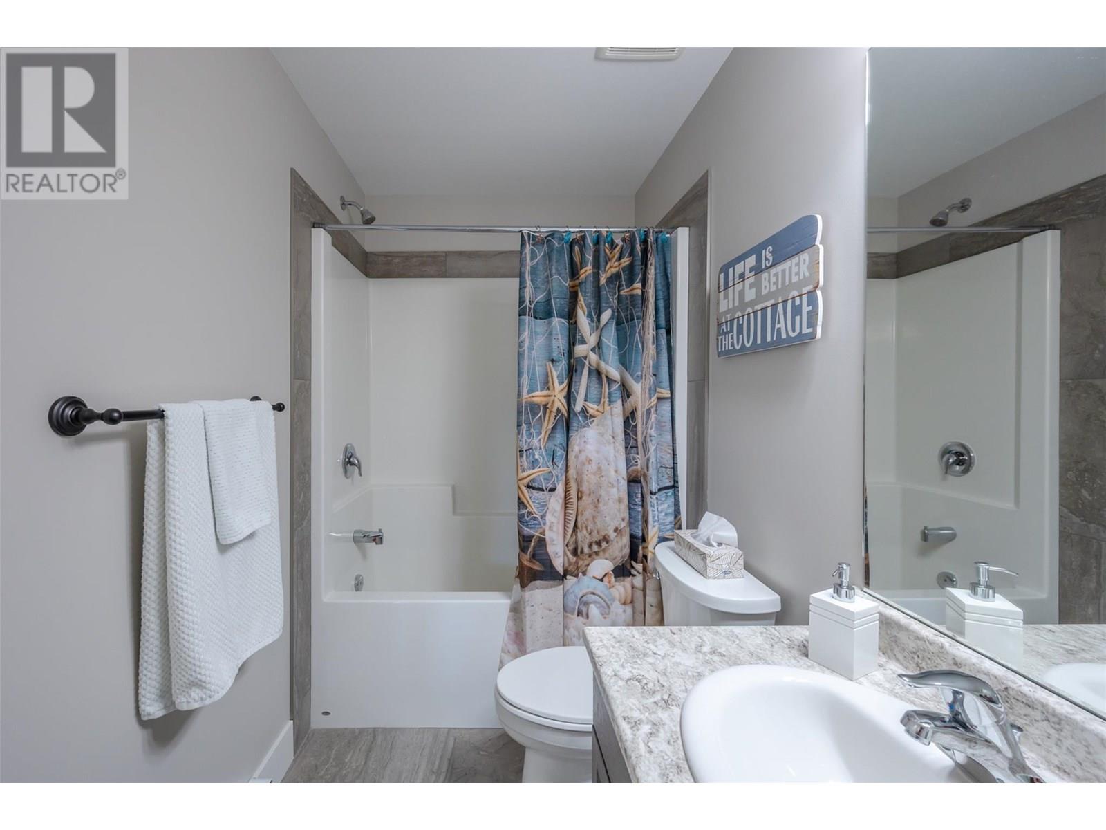 254 2450 Radio Tower Road, Oliver