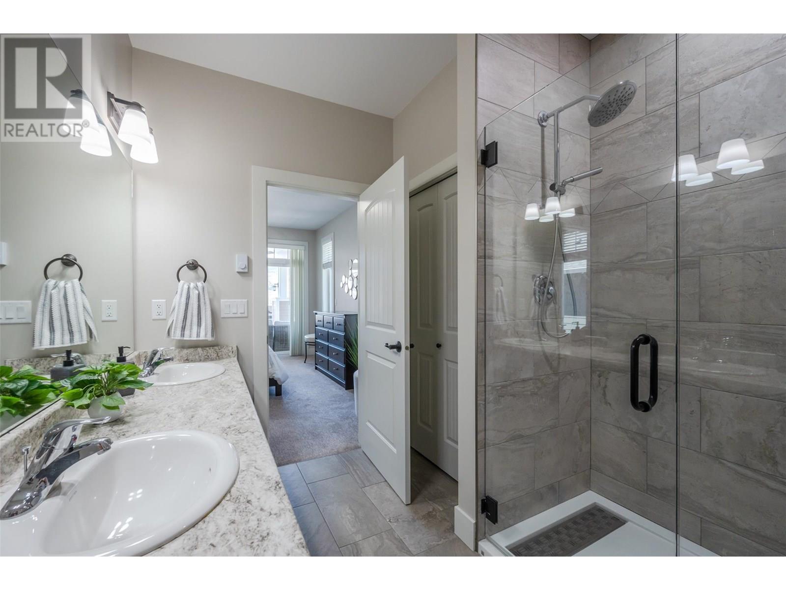 254 2450 Radio Tower Road, Oliver