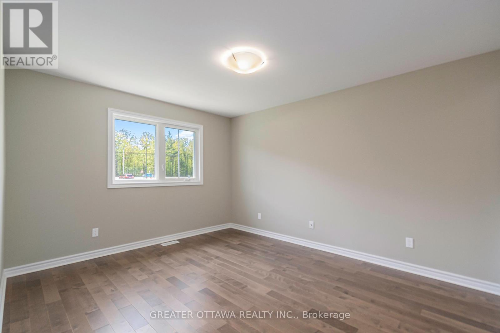 Photo 23 of 18 Morgan Clouthier Way, Arnprior ON