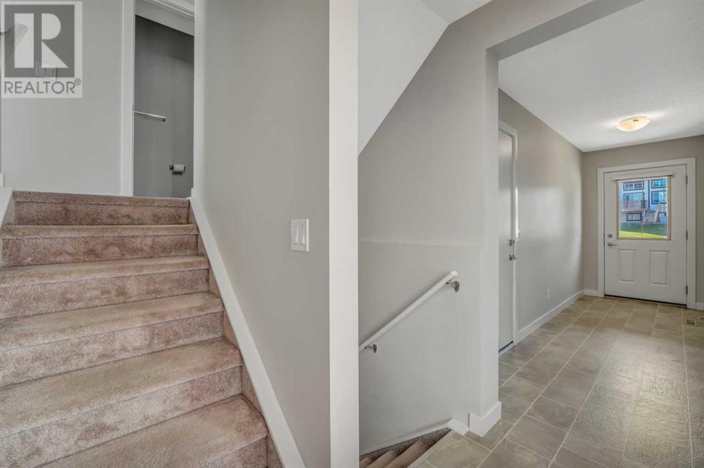 Single Family House 4 Level for Sale in  Sage Hill Grove NW Sage Hill Calgary 