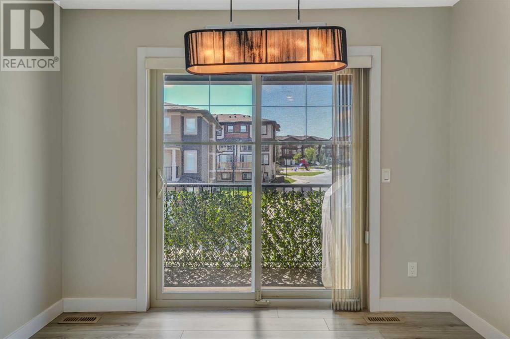 Single Family House 4 Level for Sale in  Sage Hill Grove NW Sage Hill Calgary 