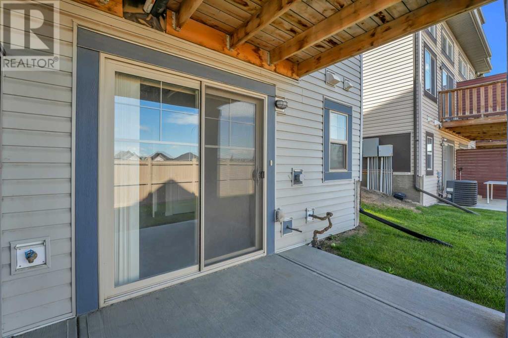Single Family House 4 Level for Sale in  Sage Hill Grove NW Sage Hill Calgary 