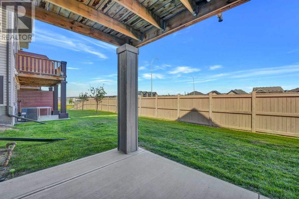 Single Family House 4 Level for Sale in  Sage Hill Grove NW Sage Hill Calgary 