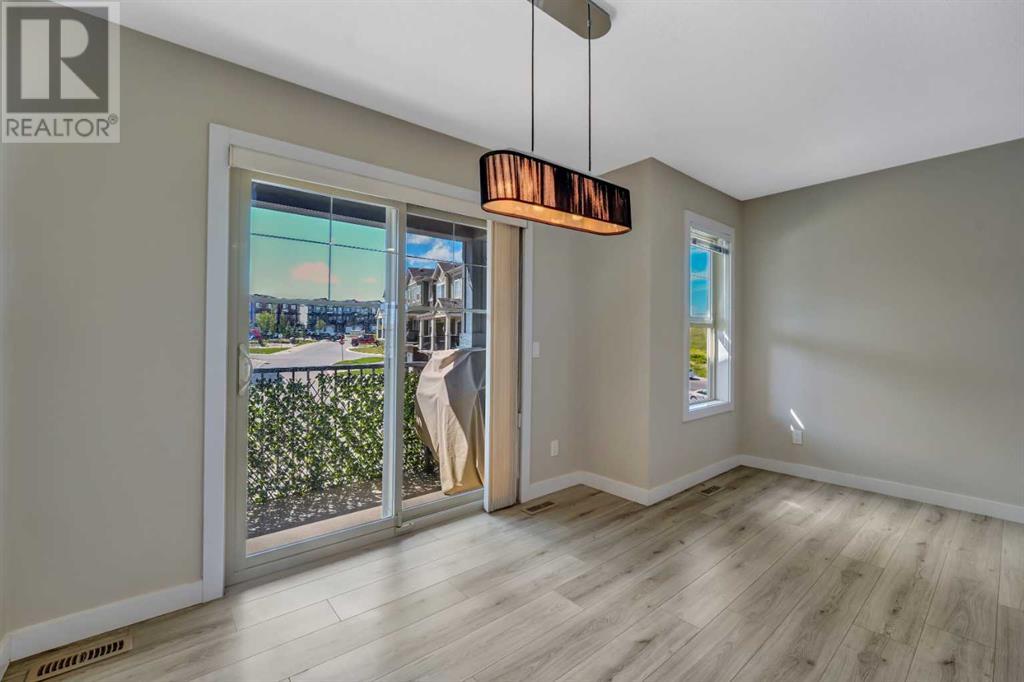 Single Family House 4 Level for Sale in  Sage Hill Grove NW Sage Hill Calgary 