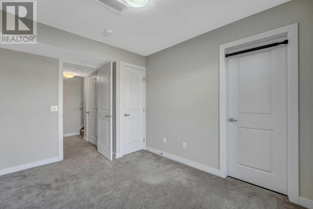 Single Family House 4 Level for Sale in  Sage Hill Grove NW Sage Hill Calgary 