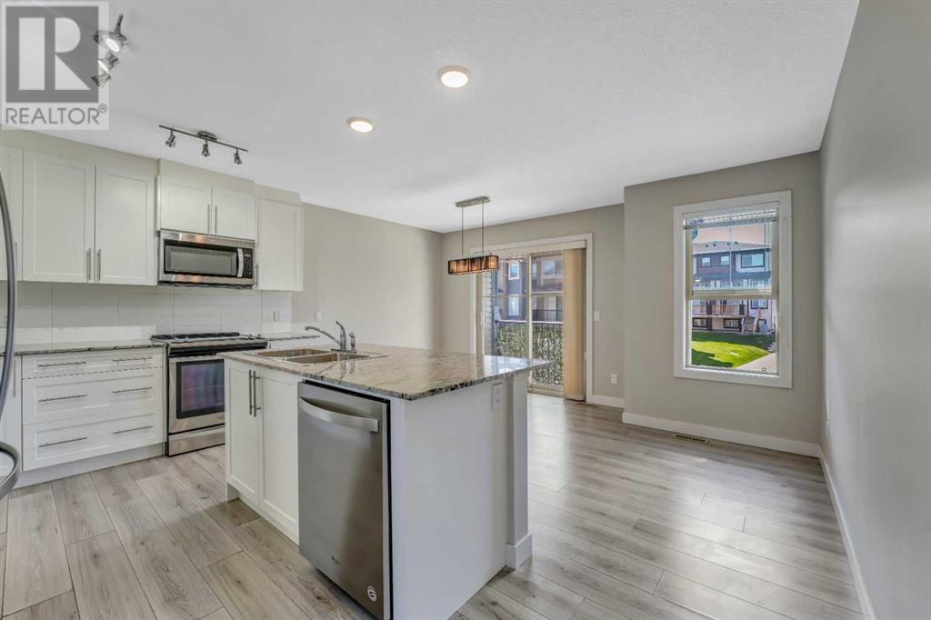Single Family House 4 Level for Sale in  Sage Hill Grove NW Sage Hill Calgary 