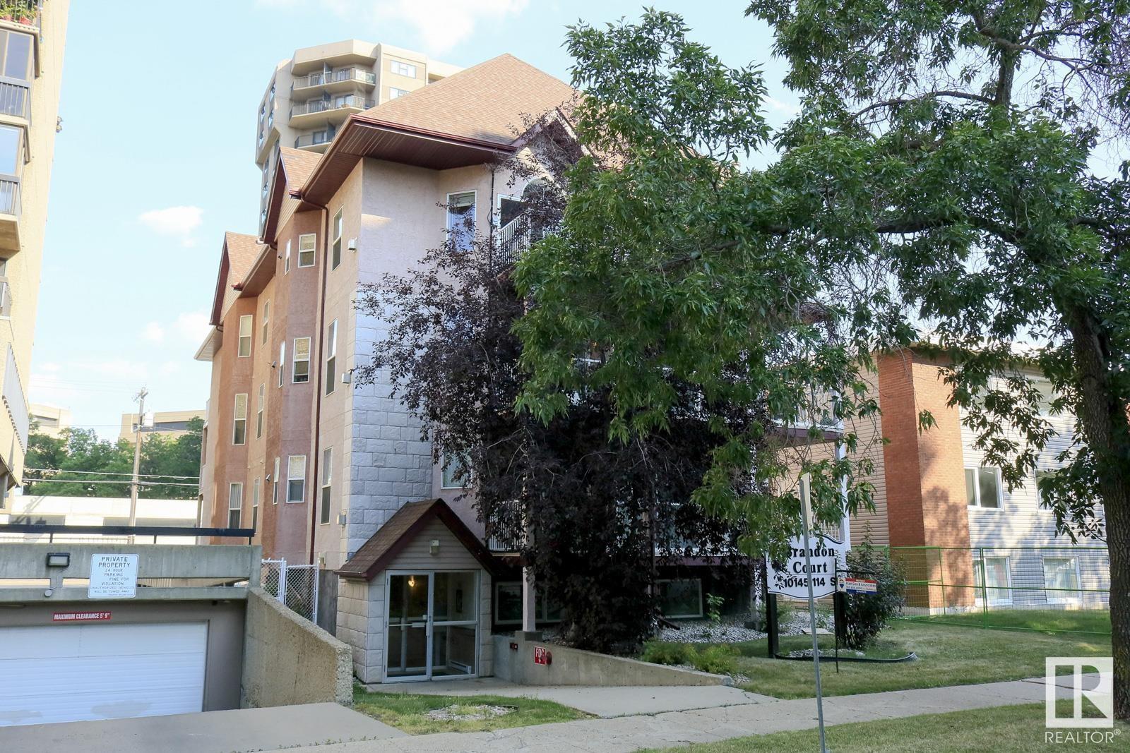 Photo 31 of 100 10145 114 St Nw, Edmonton AB