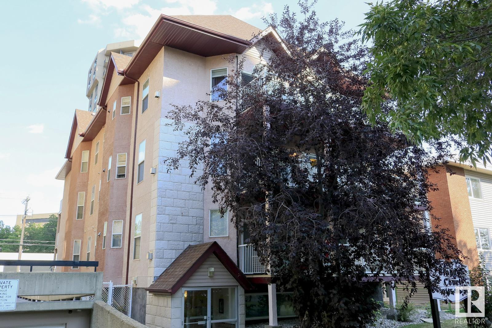 Photo 30 of 100 10145 114 St Nw, Edmonton AB