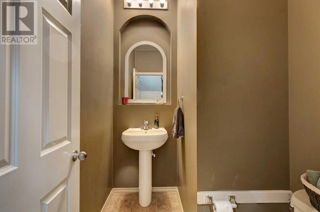 Single Family House for Sale in  Everbrook Way SW Evergreen Calgary 