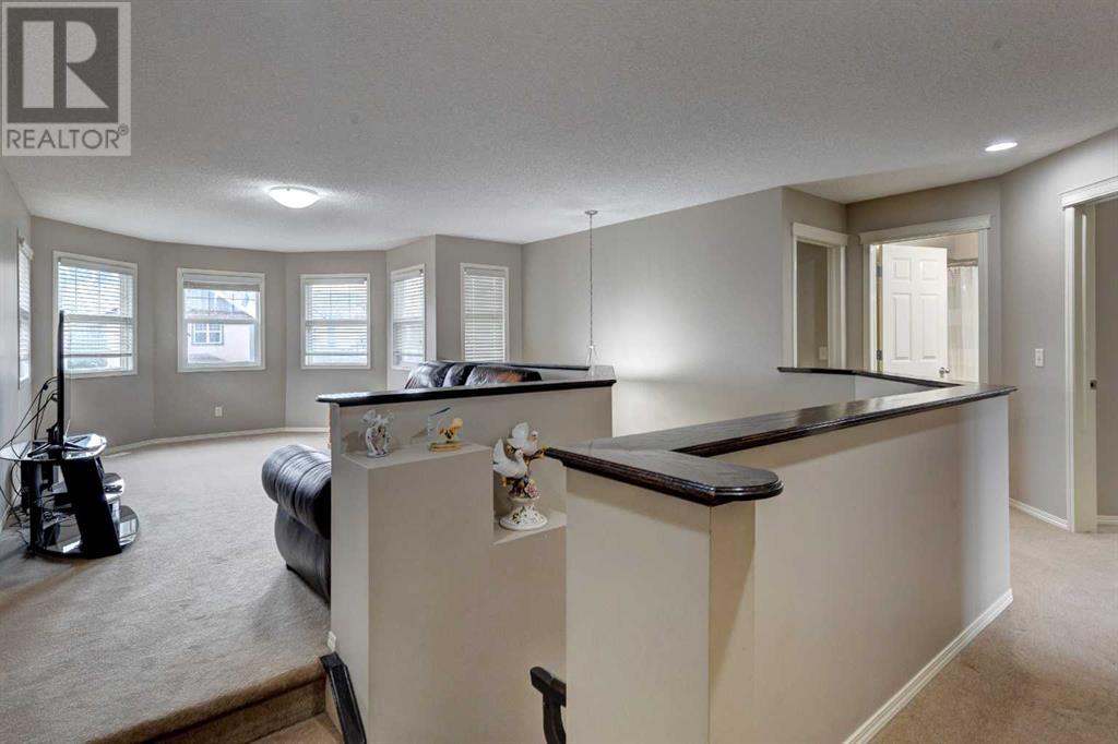 Single Family House for Sale in  Everbrook Way SW Evergreen Calgary 