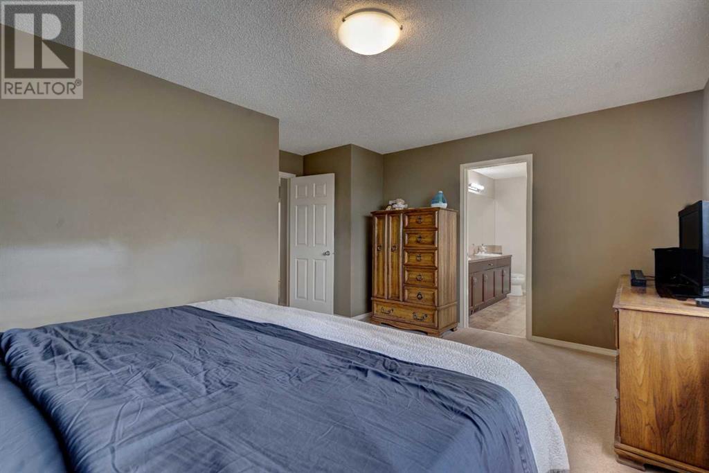 Single Family House for Sale in  Everbrook Way SW Evergreen Calgary 