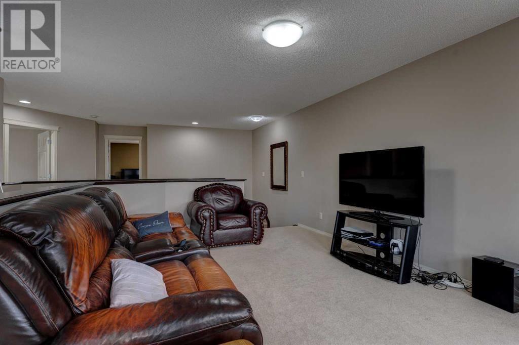 Single Family House for Sale in  Everbrook Way SW Evergreen Calgary 