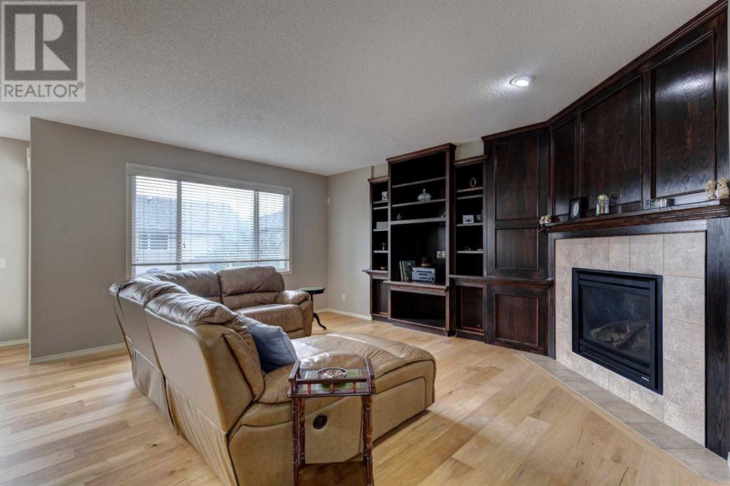 Single Family House for Sale in  Everbrook Way SW Evergreen Calgary 