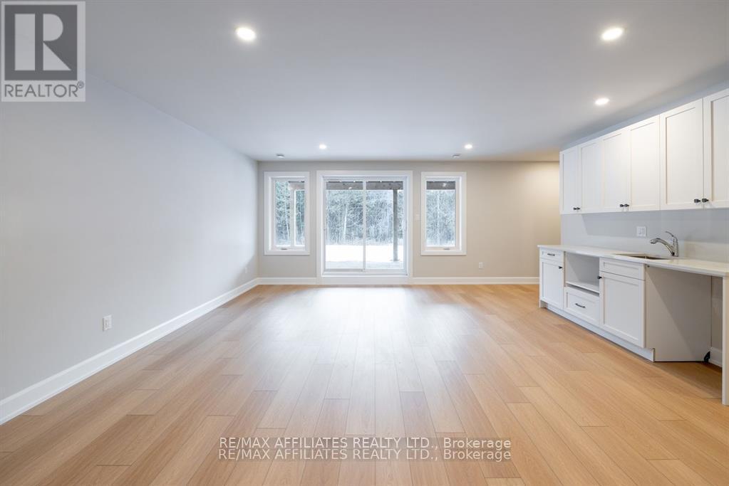 Photo 21 of 105 Rabb Street, Smiths Falls ON