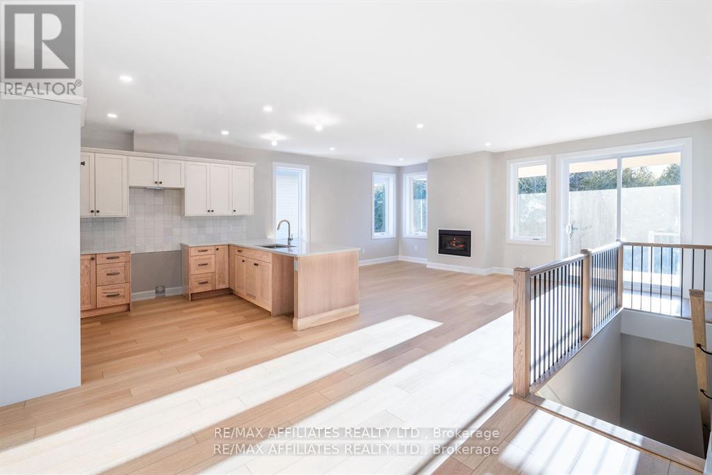 Photo 4 of 105 Rabb Street, Smiths Falls ON