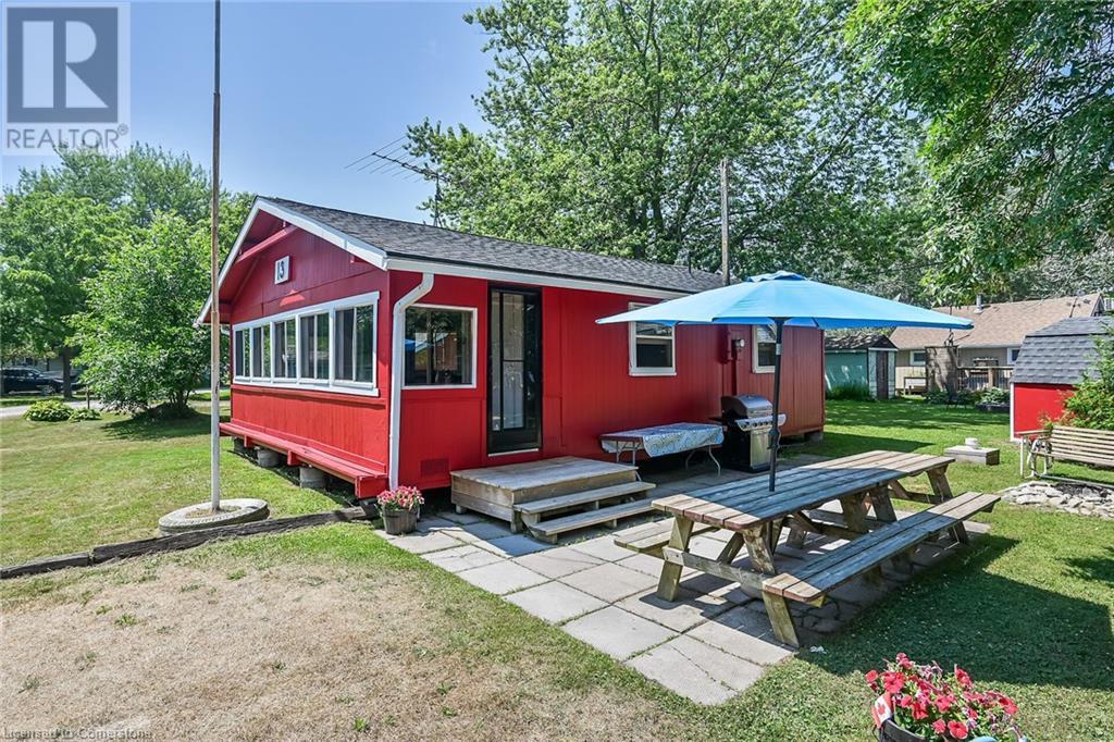 Photo 24 of 13 Maple Lane, Selkirk ON