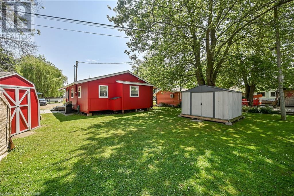 Photo 32 of 13 Maple Lane, Selkirk ON