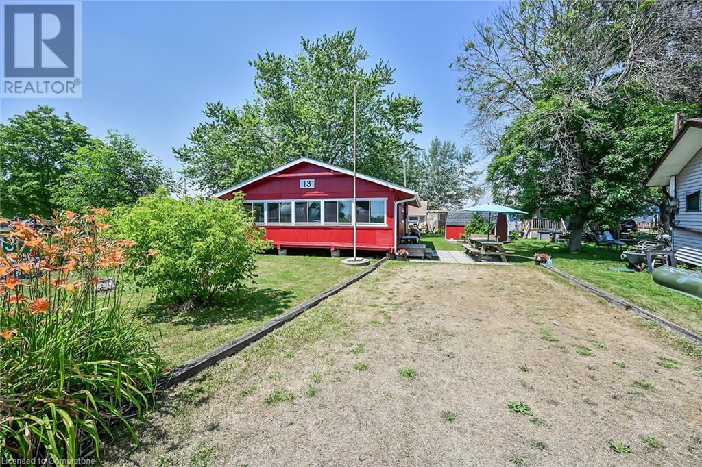 Photo 36 of 13 Maple Lane, Selkirk ON