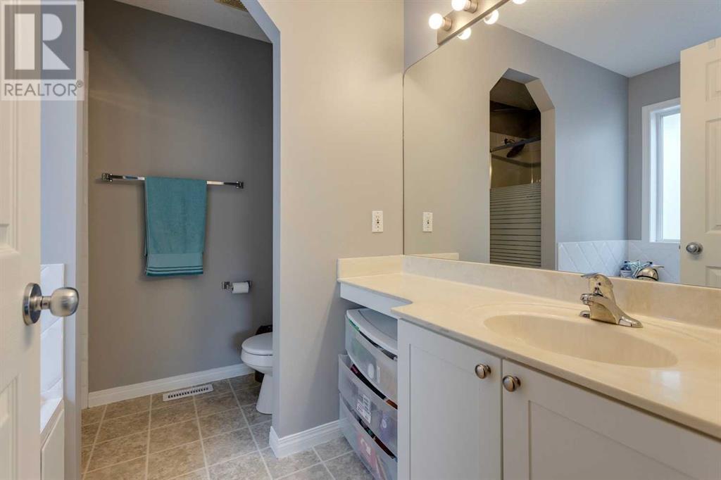 Single Family House for Sale in  Cougarstone Circle SW Cougar Ridge Calgary 