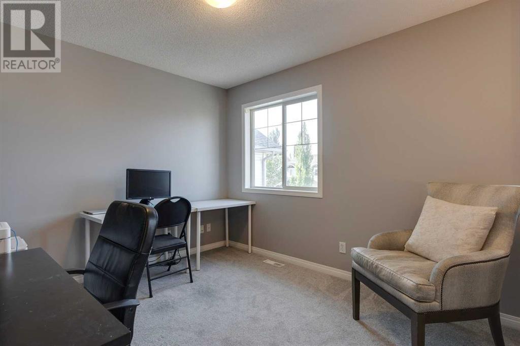 Single Family House for Sale in  Cougarstone Circle SW Cougar Ridge Calgary 