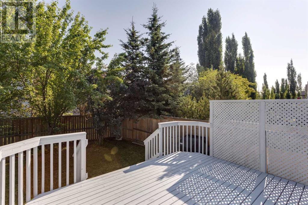 Single Family House for Sale in  Cougarstone Circle SW Cougar Ridge Calgary 
