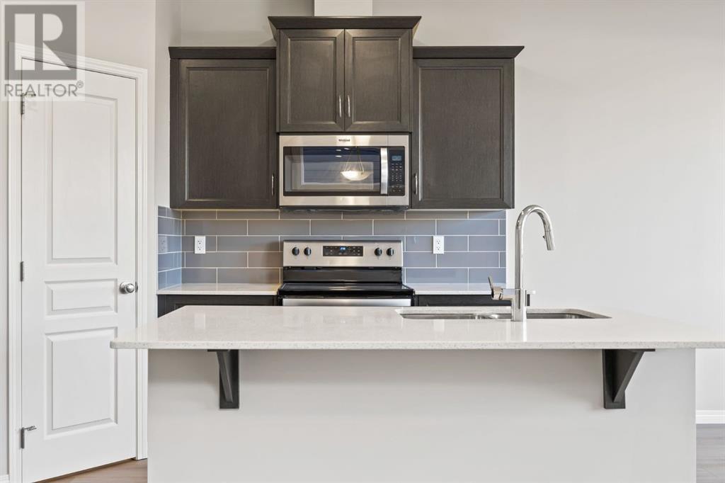 Single Family House for Sale in  Legacy Glen Common SE Legacy Calgary 