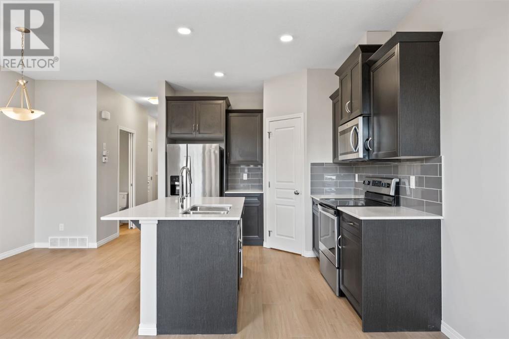 Single Family House for Sale in  Legacy Glen Common SE Legacy Calgary 