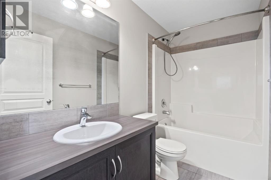 Single Family House for Sale in  Legacy Glen Common SE Legacy Calgary 