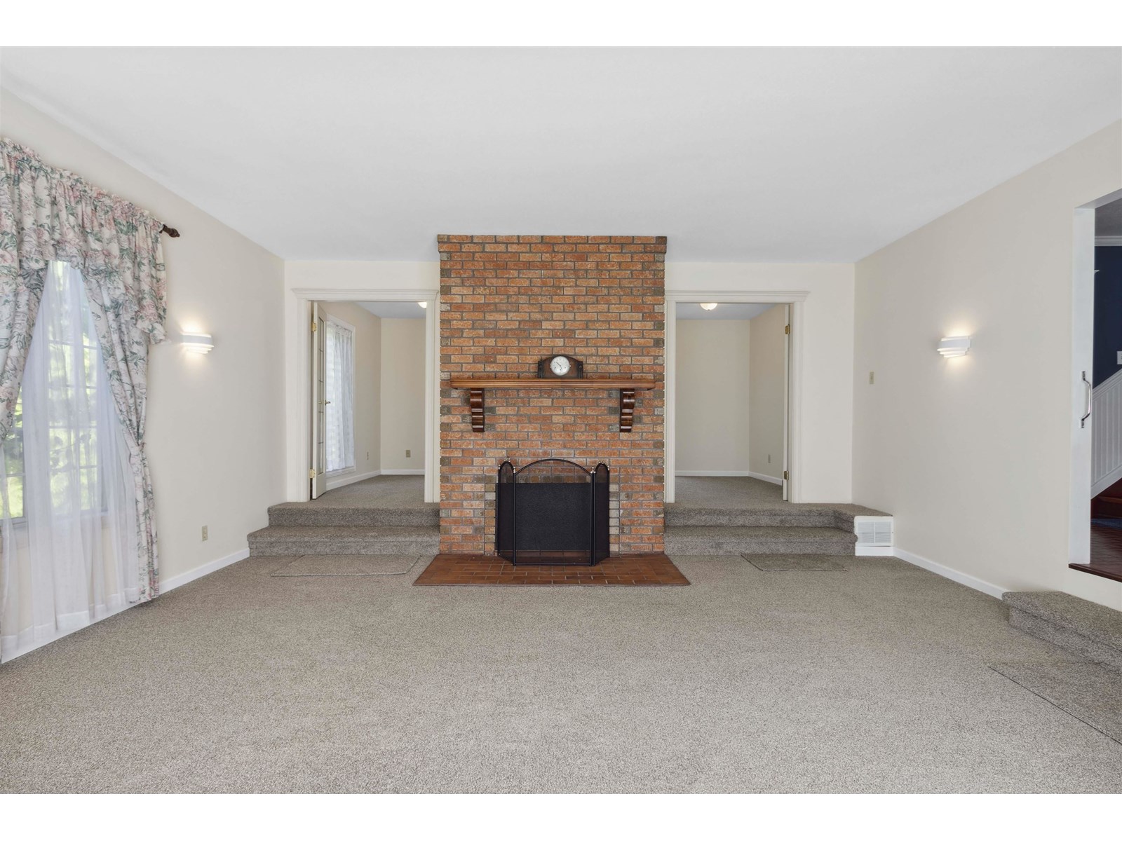 Photo 9 of 9526 Slater Street, Mission BC