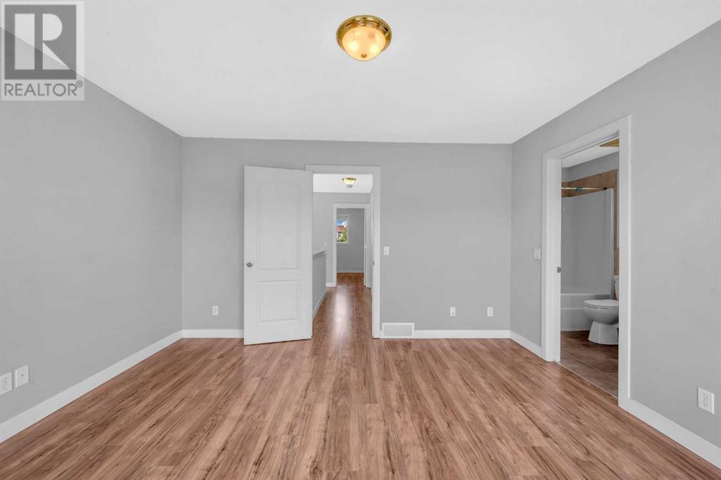 Single Family House for Sale in  Saddlebrook Drive NE Saddle Ridge Calgary 