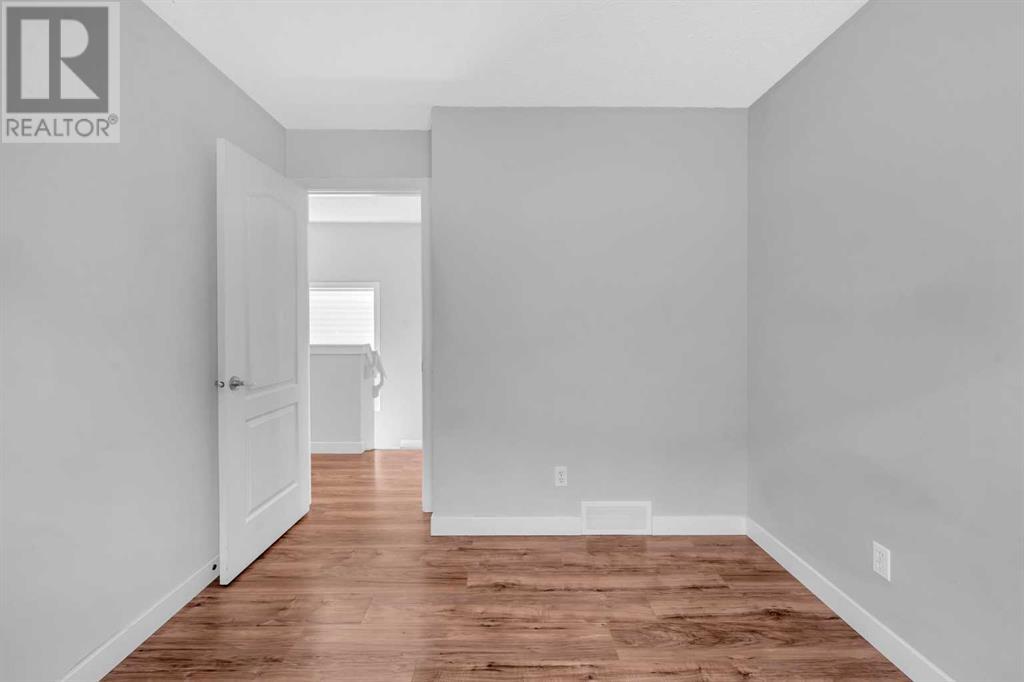 Single Family House for Sale in  Saddlebrook Drive NE Saddle Ridge Calgary 