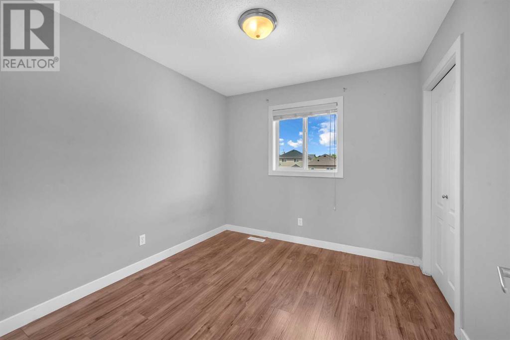 Single Family House for Sale in  Saddlebrook Drive NE Saddle Ridge Calgary 