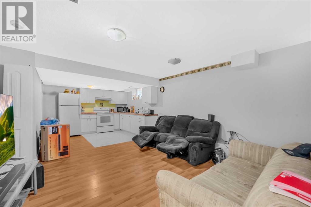 Single Family House for Sale in  Saddlebrook Drive NE Saddle Ridge Calgary 