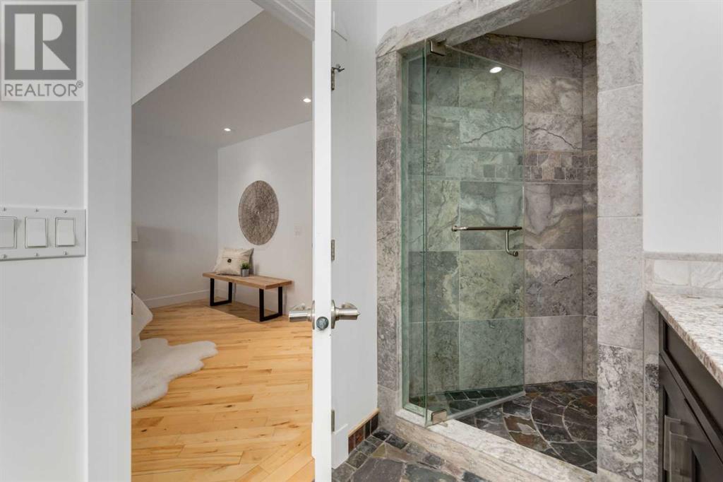 Single Family House for Sale in   Avenue SW Richmond Calgary 