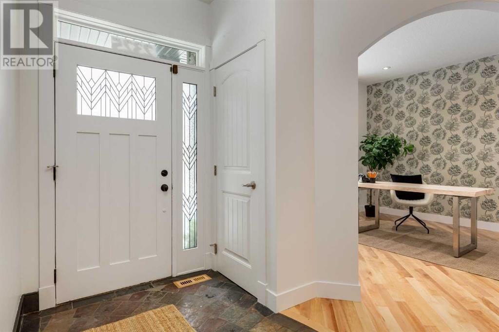 Single Family House for Sale in   Avenue SW Richmond Calgary 